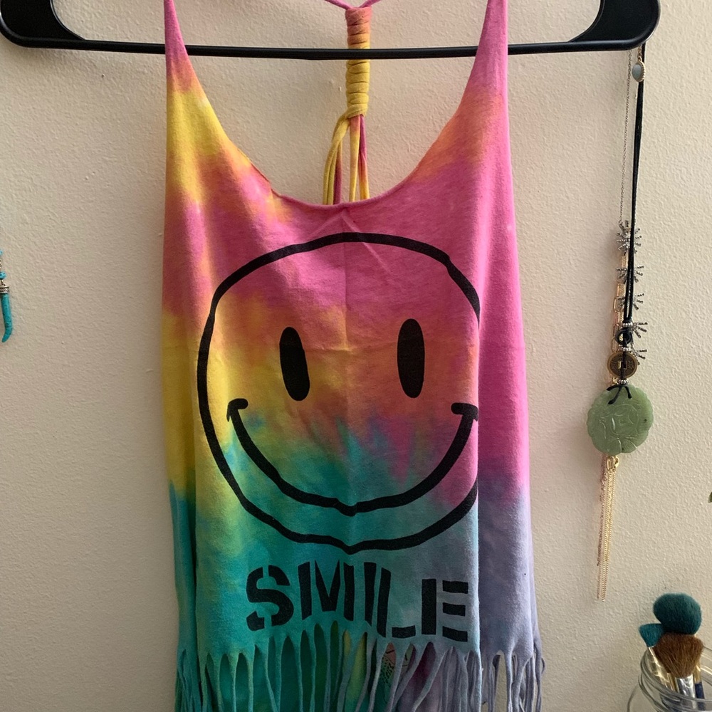 Cute smiley face crop top. 😃